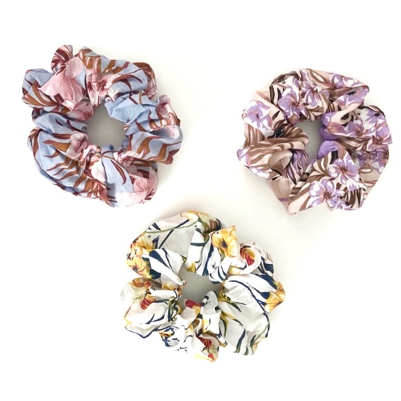 NWOT Set of Three Large Floral Hair Scrunchies in Soft Woven Cotton Fabric - Picture 5 of 5